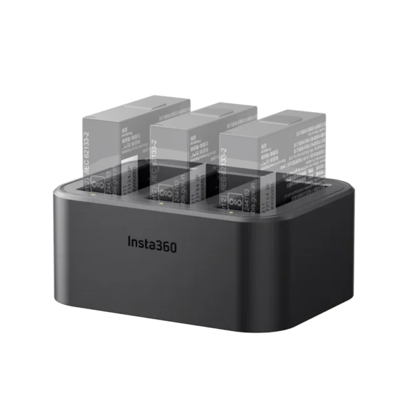 AV04 (1) Insta360 Ace Pro & Ace charging hub